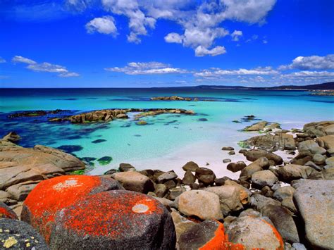 Bay of Fires, Tasmania’s Most Beautiful Beaches - InspirationSeek.com