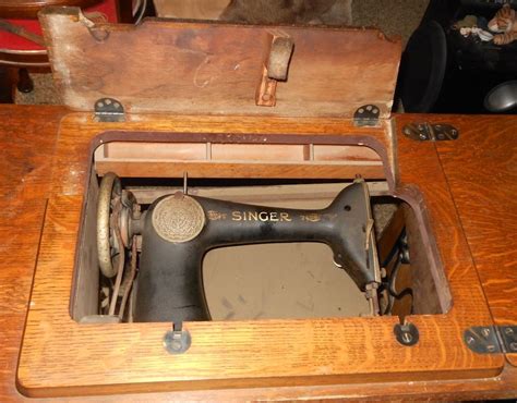 Singer Model 66 Sewing Machine with Treadle 1927 | Collectors Weekly