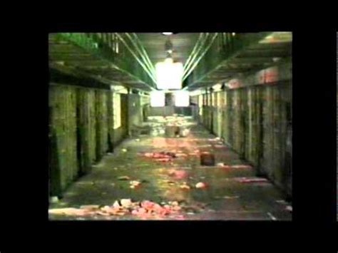 The Camp Hill Prison Riots of 1989 - YouTube