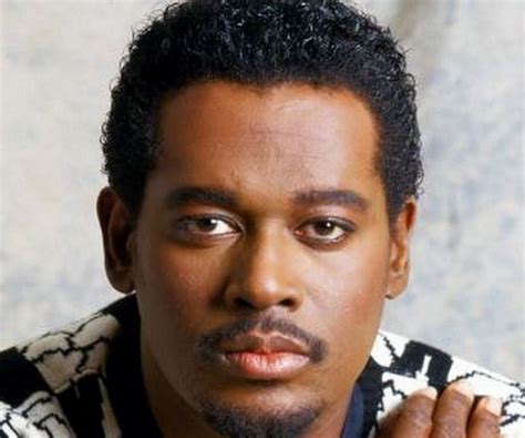 Luther Vandross Biography - Facts, Childhood, Family Life ...