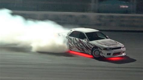 NIGHT DRIFTING GOING HARD - YouTube