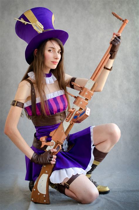 Caitlyn League of Legends Cosplay | Cosplay league of legends, Cosplay girls, Cosplay outfits