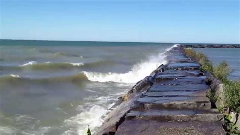 Conneaut Township Park Beach waves at Lake Erie in Conneaut, Ohio 10/11/15 - YouTube