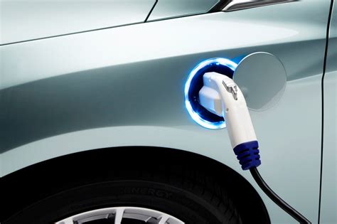 Will California's Zero-Emissions Mandate Alter the Car Landscape? | Edmunds