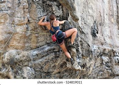 Climbing Man Woman Thailand Tonsai Beach Stock Photo 524819011 ...