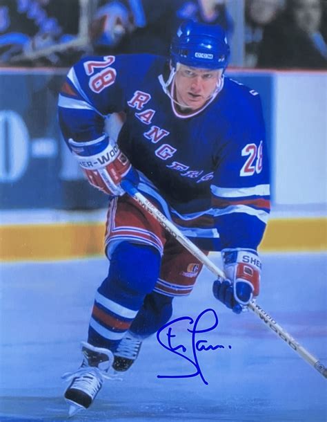 Steve Larmer Signed 8×10 - Chicagoland Sports Appearance Connection