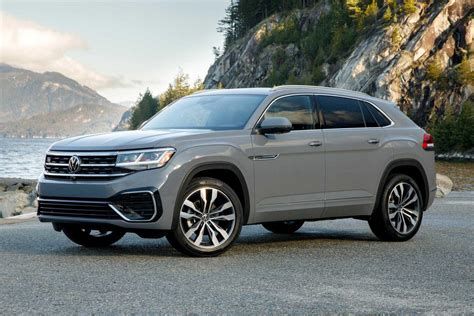 5 of the Best 3 Row SUV Cars for a Large Family