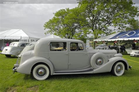 1935 Packard 1204 Super Eight Image. Photo 24 of 32