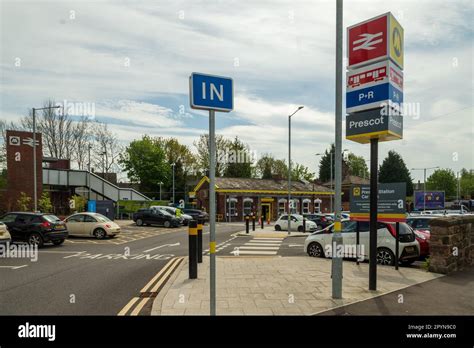 Prescot railway station Merseyside Stock Photo - Alamy