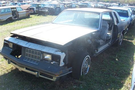 1981 Oldsmobile Cutlass Supreme Parts Car 3