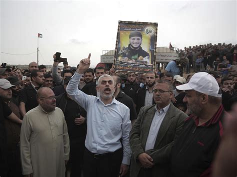 Hamas Leader Implies 'Hundreds Of Thousands' Of Palestinians May Breach ...