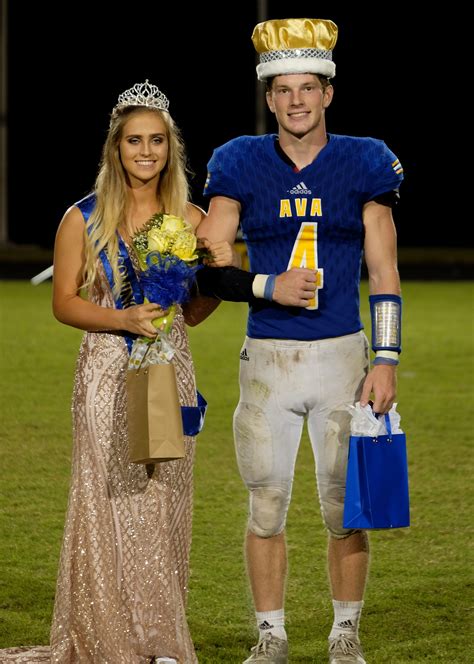 2018 Homecoming Queen and King – Douglas County Herald