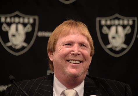 Raiders owner Mark Davis seems like a mostly nice guy who is also a lunatic - SBNation.com