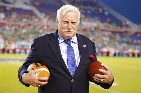 Former Miami Hurricanes coach Howard Schnellenberger dead at 87 - al.com