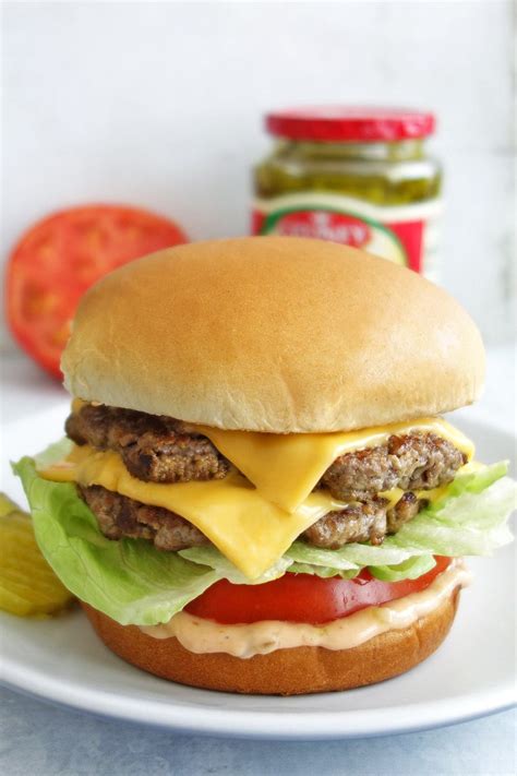 In-N-Out Burger Recipe Copycat - Make amazing burgers at home!