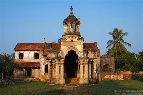 Asian Travel Photographer: Manthiri Manai - Jaffna