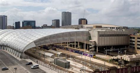 Manchester Victoria Station to reopen on Tuesday morning - Manchester Evening News