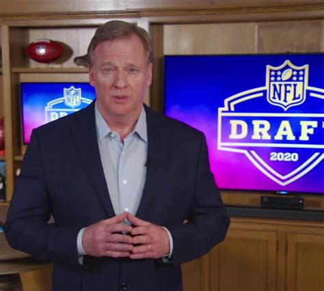 Video: Roger Goodell Faces Virtual Boos During Opening of 2020 NFL ...