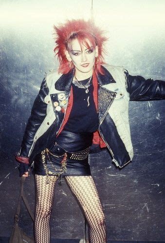 80s punk girl dancing – Google Search - 1980's Fashion | 80s punk fashion, Punk girl, Punk fashion