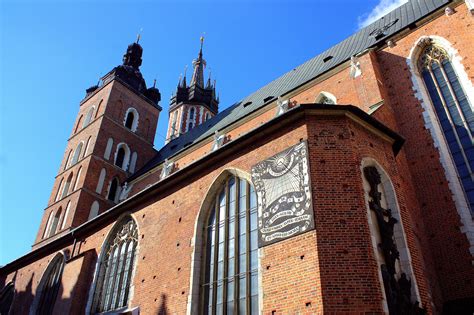 33. St Mary’s Basilica, Krakow, Poland | Visions Of The Past