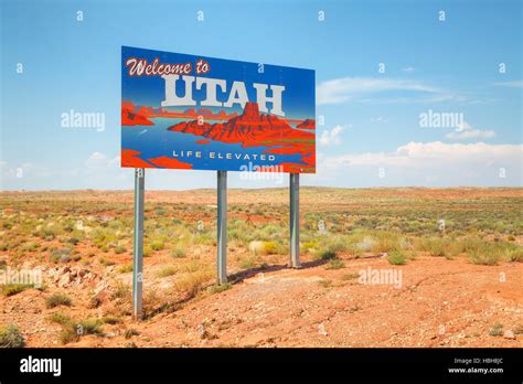 Welcome to Utah road sign Stock Photo - Alamy