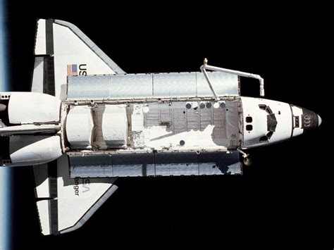 Filmmakers discover large fragment from Challenger space shuttle