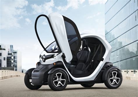 New TWIZY by Renault: a revolutionary electric mobility Solution – Executive Bulletin