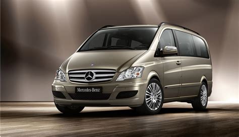 2010 Mercedes Benz Viano - space, comfort and BlueEFFICIENCY