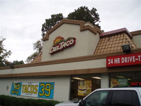 Del Taco-Richmond Heights | Richmond Heights | Fast Food, Mexican | Restaurants