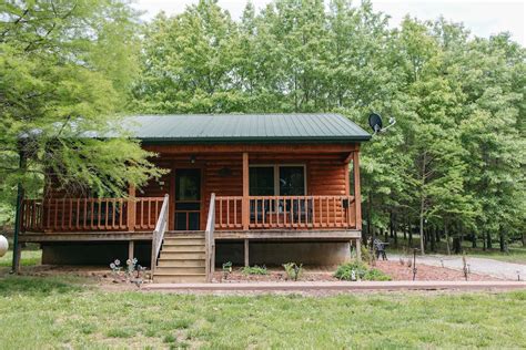 Top 12 Romantic Cabins in Illinois To Rent in 2023 - Cabin Trippers