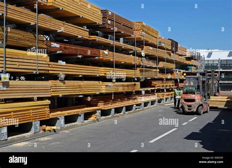 Timber Yard High Resolution Stock Photography and Images - Alamy