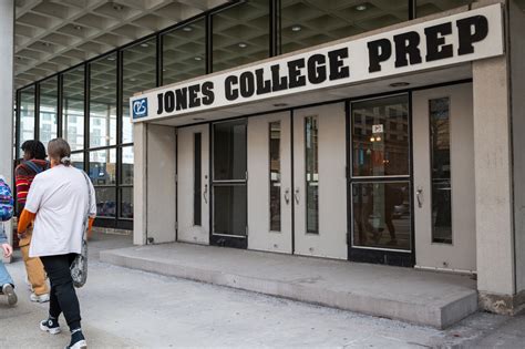 Jones College Prep's Controversial Principal Will Stay After CPS Boss ...