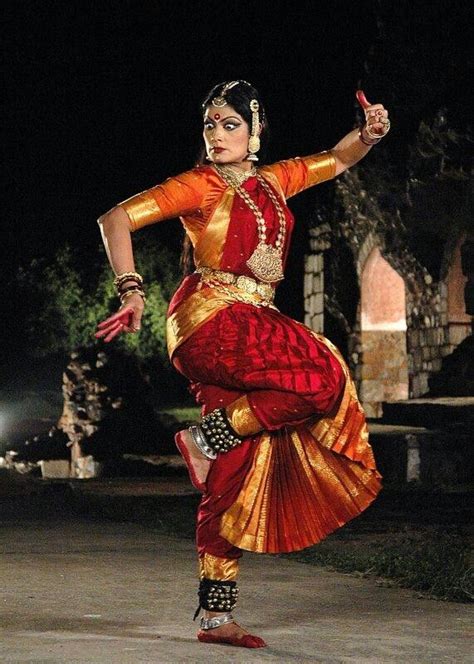 Pin by Ajaya Das on Sudha Chandran ... Mahalakshmi incarnate | Music clothes, Dance dresses ...