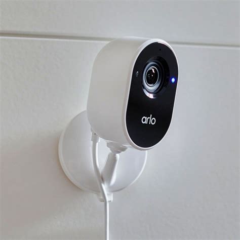 Arlo Essential Indoor Camera - Nätverkskameror | Kjell.com