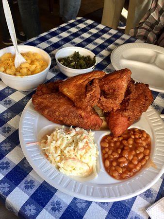 GUS'S WORLD FAMOUS FRIED CHICKEN, Memphis - 310 S Front St, Downtown - Menu & Prices - Tripadvisor