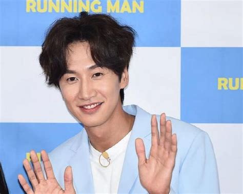 Lee Kwang Soo Announces Departure From "Running Man"