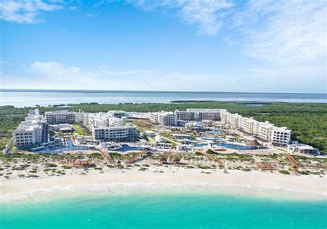 Planet Hollywood Beach Resort Cancun debuts in picturesque Costa Mujeres