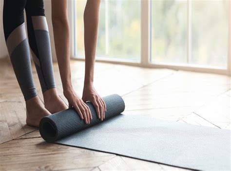7 best yoga mats for cushioning your next stretch session | indy100