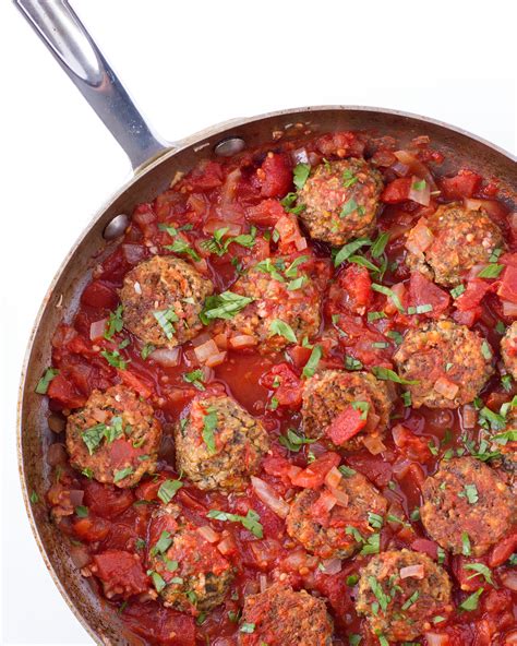 harissa lentil “meatballs” + spaghetti -Clean Food Dirty City