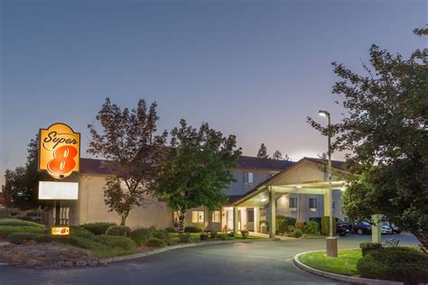 Super 8 by Wyndham Bend | Bend, OR Hotels