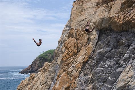 Last Look: Acapulco's Famed Cliff Divers