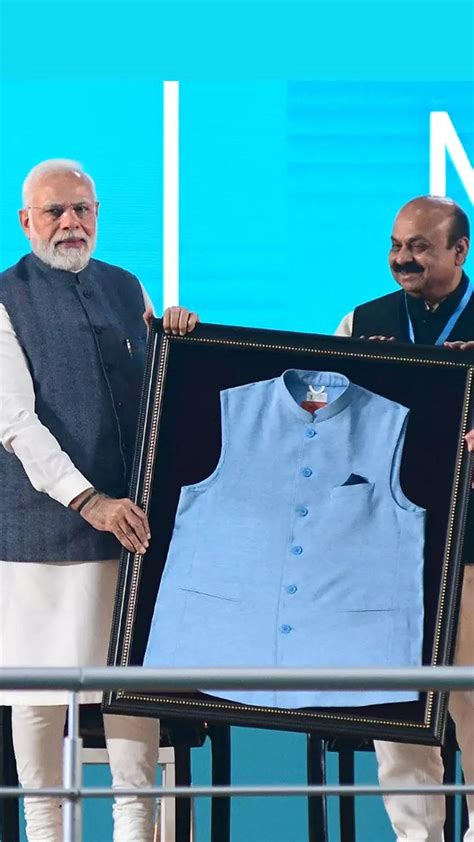 Modi'S Jacket: PM Modi Jacket: Narendra Modi wears jacket made of material recycled from plastic ...