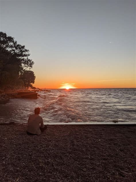 Grand Bend Sunset : r/ontario