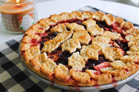 Vegan Apple Blackberry Pie