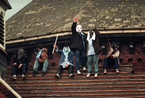 Strangeways prison riots in pictures - Manchester Evening News