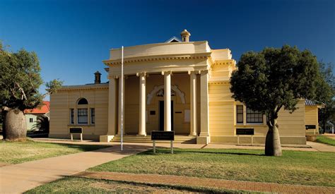 Sir Harry Gibbs Legal Heritage Centre | Supreme Court Library Queensland