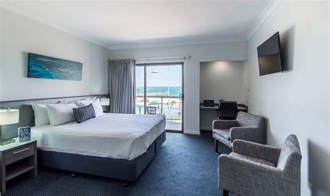 Luxe Ocean View Room | Ocean Centre Hotel Geraldton