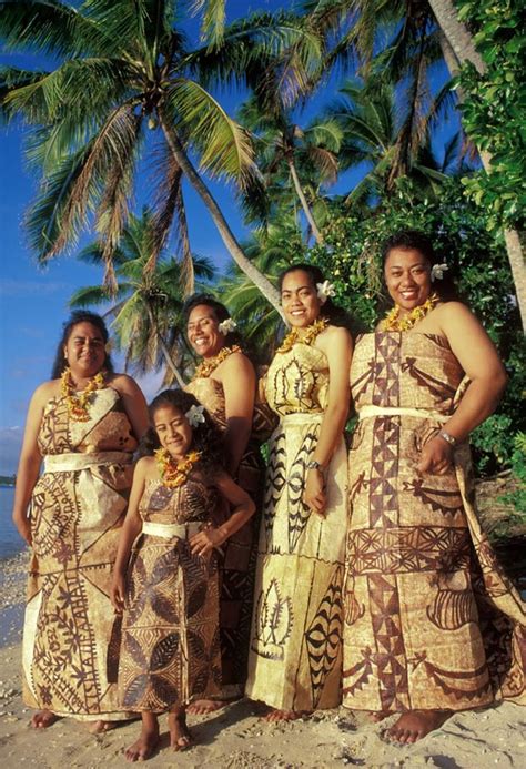 Travel & Adventures: Tonga. A voyage to The kingdom of Tonga, Pacific - Mango, Nuku, Mala, Tau ...