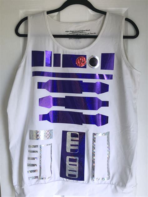 How to Make an R2-D2 Costume (for Running or Fun!) - Fit Bottomed Girls