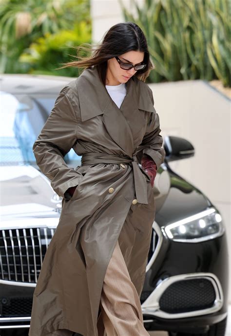 KENDALL JENNER Out and About in Beverly Hills 03/13/2023 – HawtCelebs